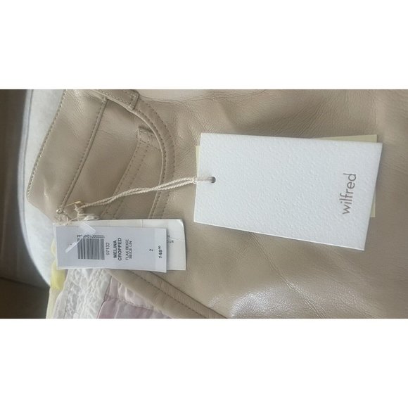NWT-Wilfred by Aritzia  Melina Pants Vegan Leather Sz 2 Nwt 148 Crop Rare Trendy - Picture 2 of 6